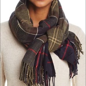 Barbour NWOT merino wool & cashmere scarf!